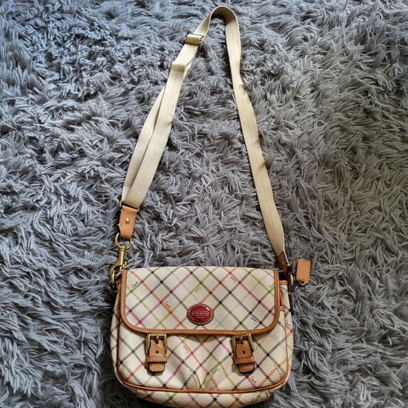 SOLD Coach shoulder/crossbody bag - Picture 1 of 9